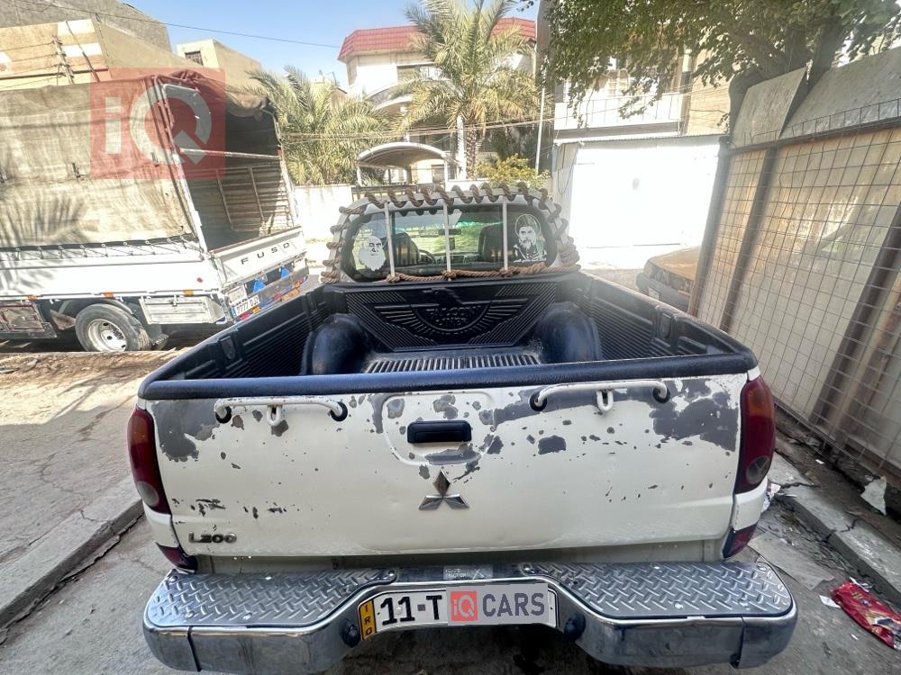 میتسوبیشی L200